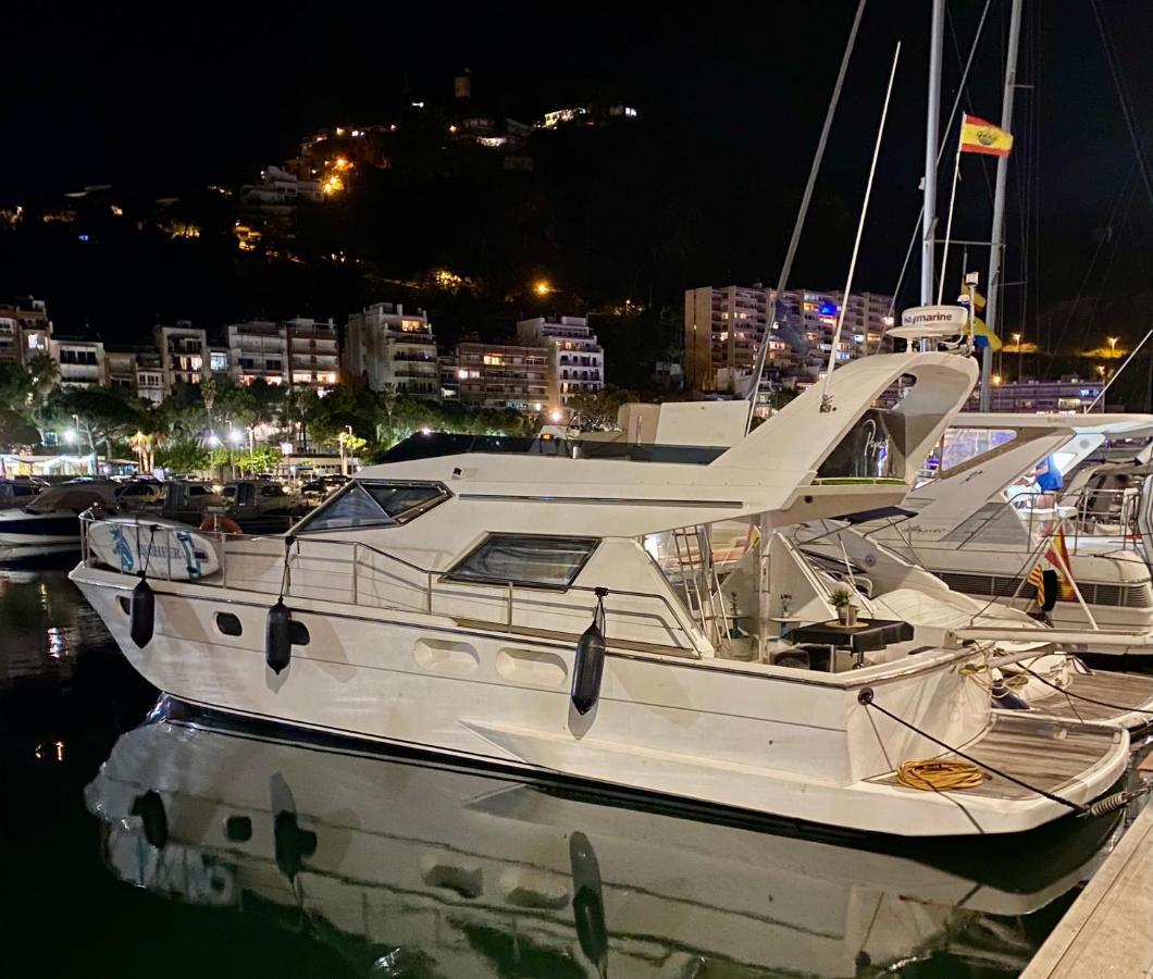 Barco Muy Romantico Con Parking! Sant Adria de Besos Buitenkant foto