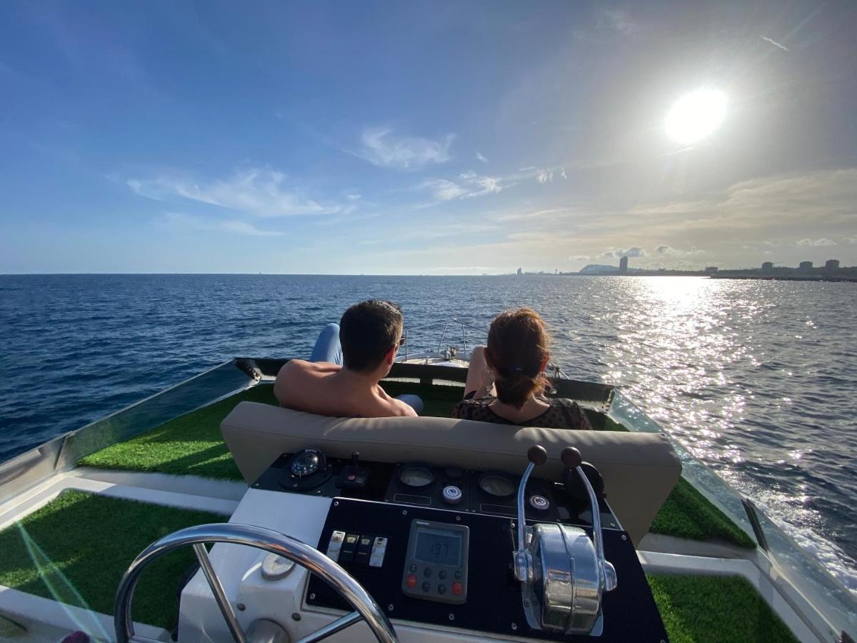 Barco Muy Romantico Con Parking! Sant Adria de Besos Buitenkant foto